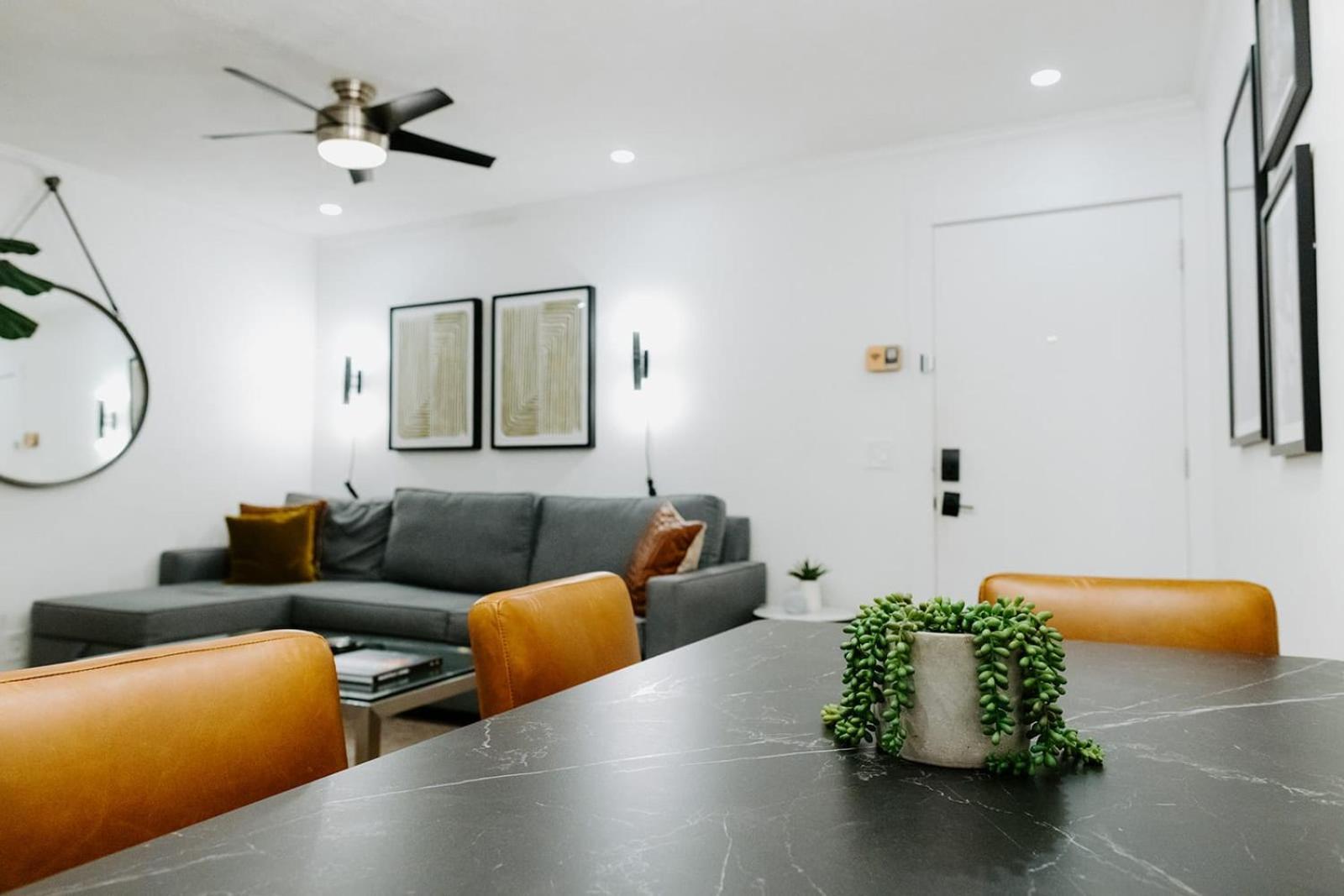The Vinyl At Music Row - 1 Bedroom * Nashville